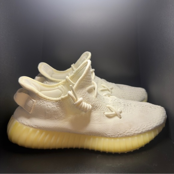 adidas Cream Yeezy Boost 350 V2 - Picture 2 of 11